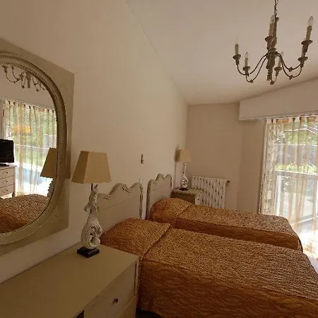 L'ile-rousse Sleeps 6 Pool Air Con Wifi * L'Ile-Rousse (Corsica)
